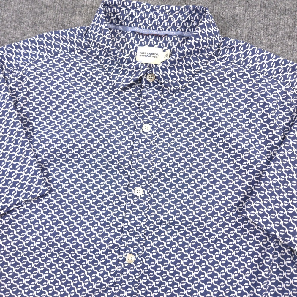 Fair Harbor Windward Shirt Mens S Navy Geometric AOP Lightweight Short Sleeve